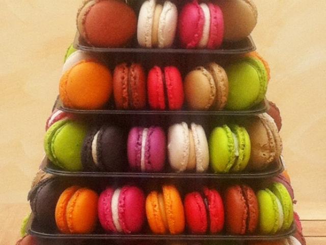 Nouveauté pour la rentrée : La Pyramide de Macarons Spécialité Maison