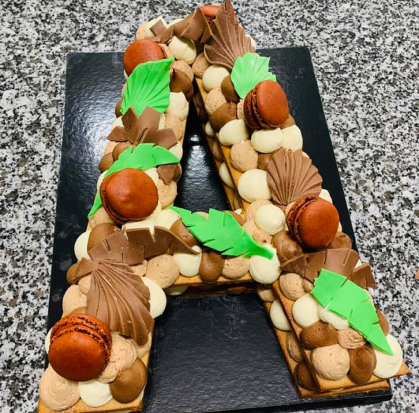 Gateau en forme de lettre
